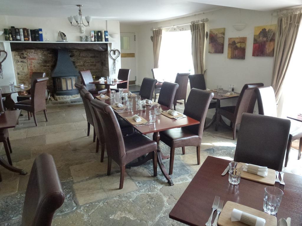The Manor House Hotel Puncknowle Exterior photo